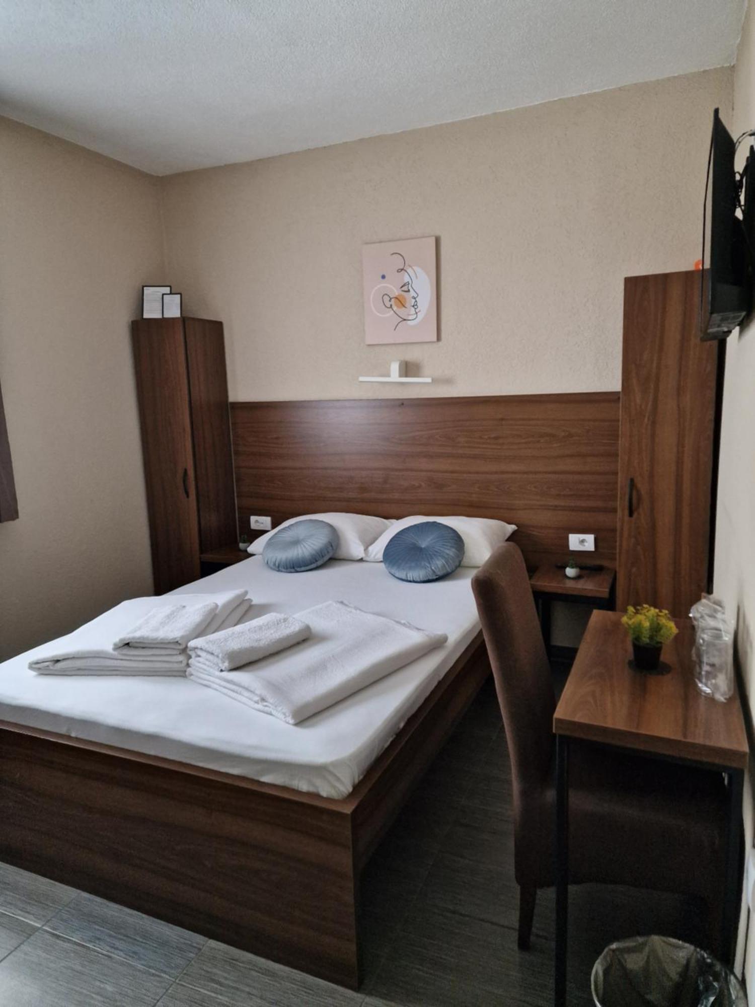 Hotel Djerdan Kraljevo Exterior photo