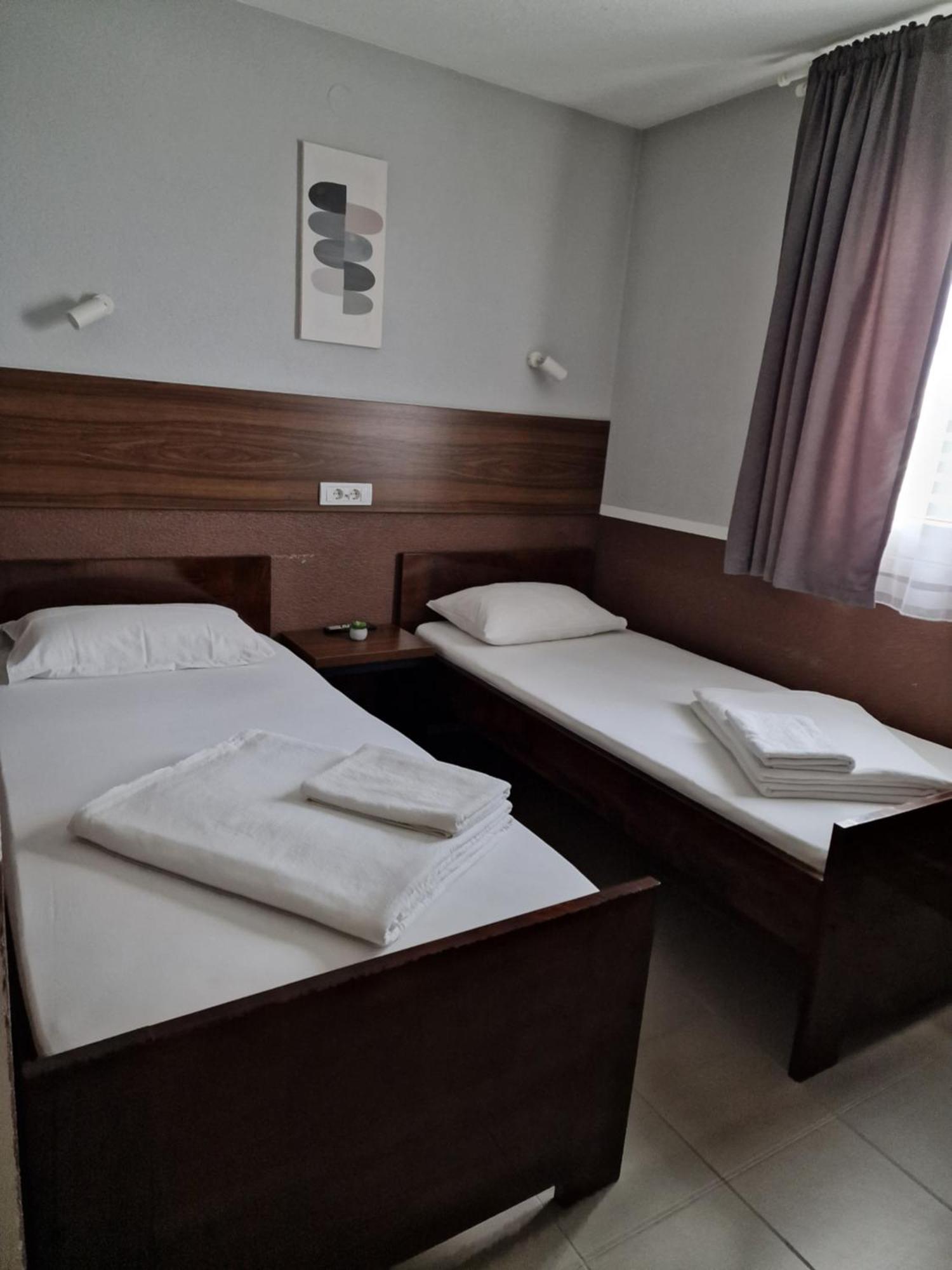 Hotel Djerdan Kraljevo Exterior photo